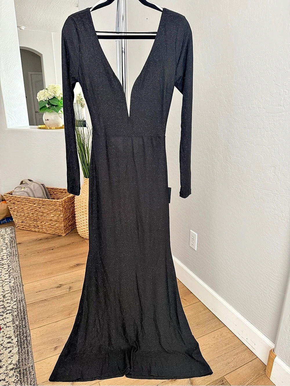 Lulus Black Metallic Long Sleeve Maxi Dress Size Medium